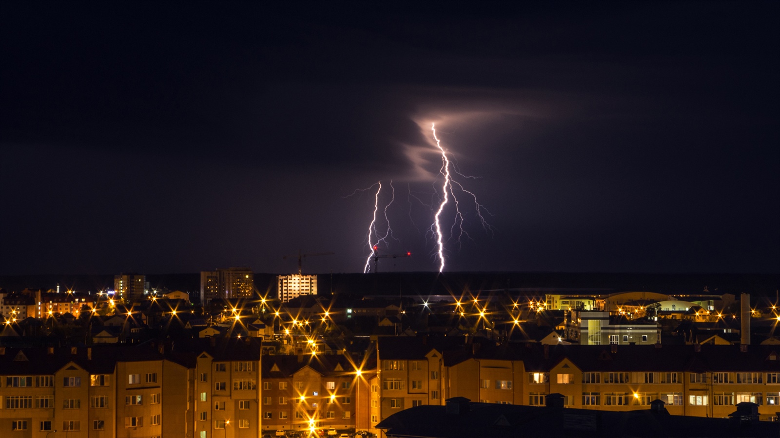 ESSA le recuerda cómo actuar para prevenir riesgos  en las tormentas eléctricas