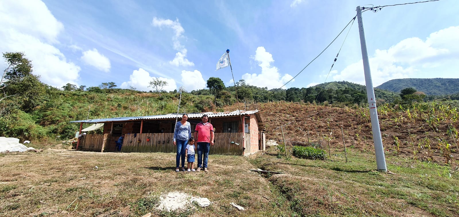 Más de mil familias rurales accedieron al servicio de energía en 2021