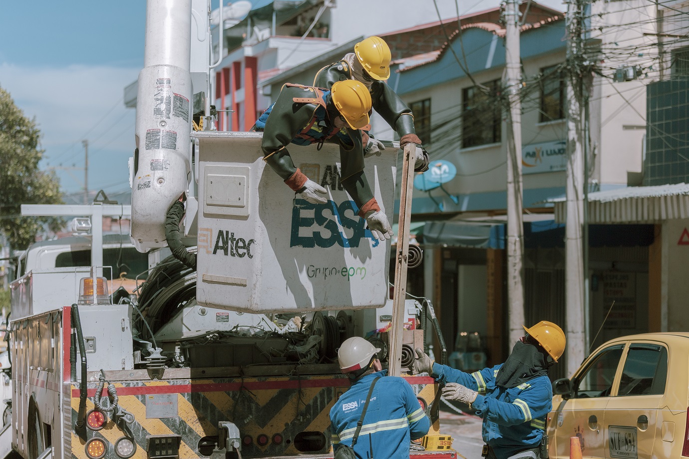 Cancelados trabajos de mantenimiento preventivo en redes eléctricas de Bucaramanga
