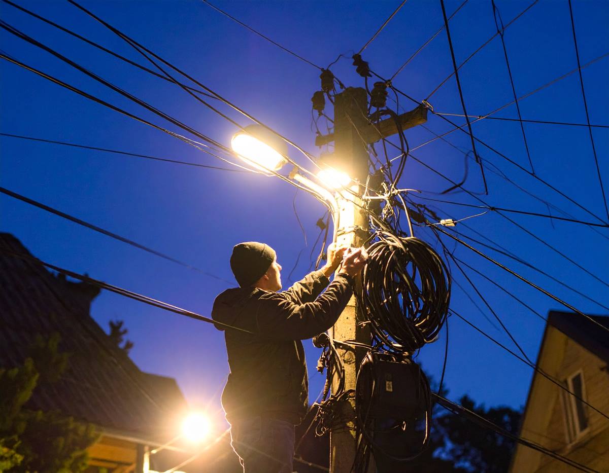 Hurto de energía deja millonarias pérdidas en Santander