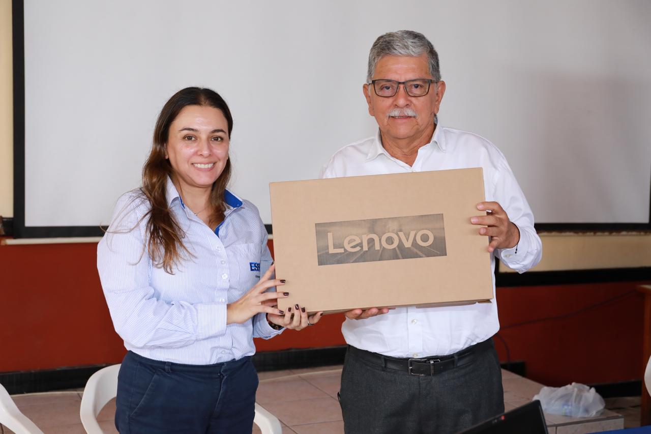 ESSA premió a instituciones educativas de Santander por proyectos de eficiencia energética
