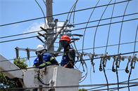 Avanza la instalación de equipo para fortalecer el servicio en San Alberto