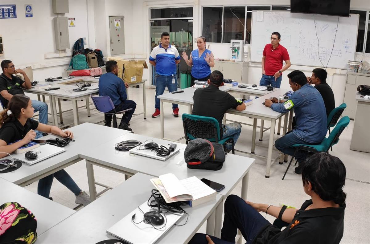 Conectados con la Educación