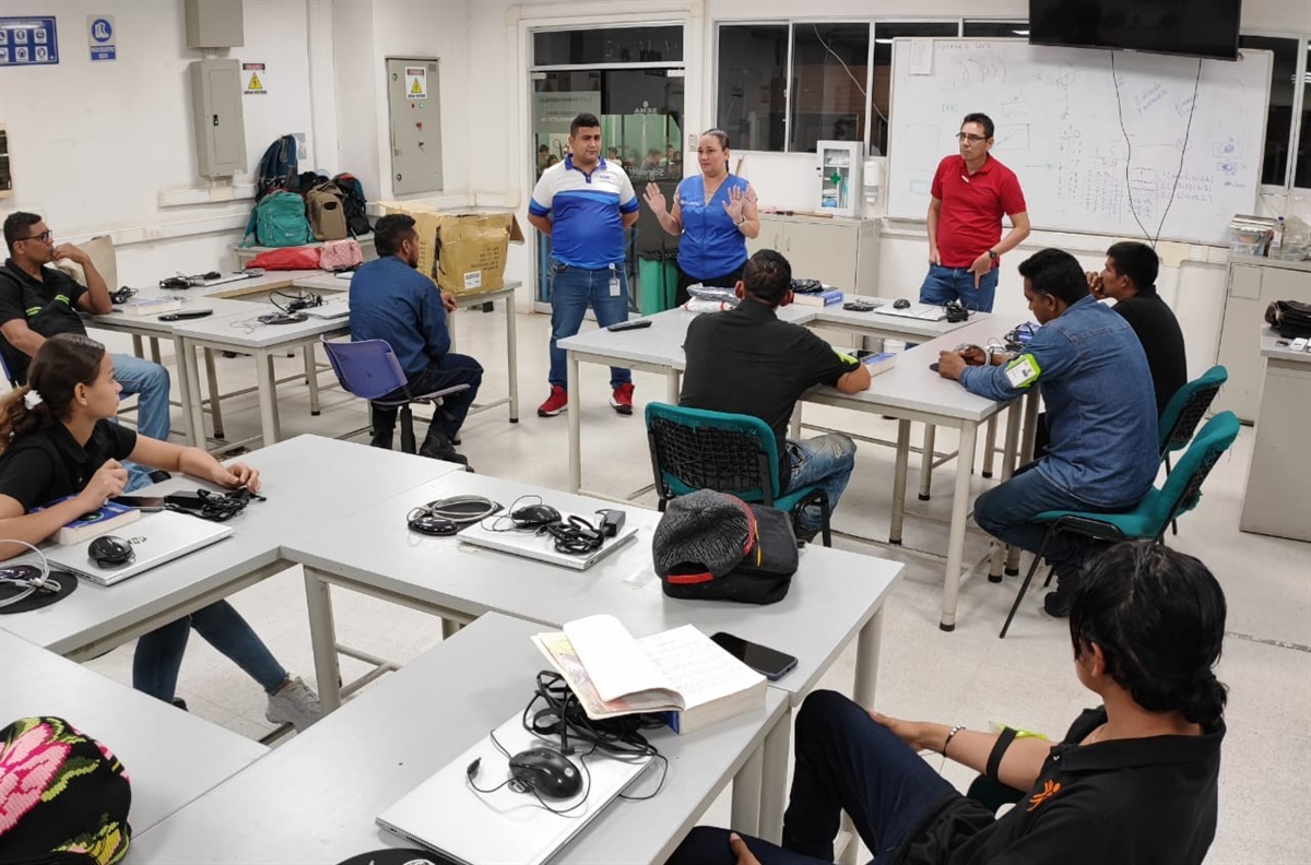 Conectados con la Educación