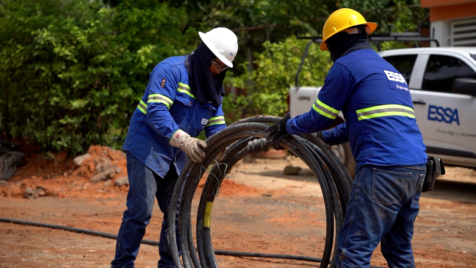 ESSA continúa modernización de infraestructura eléctrica en el sur de Bolívar