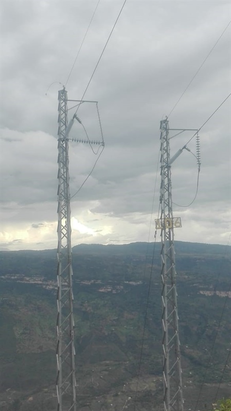 Reparado daño que ocasionó falla en la línea de 115 kV  Piedecuesta - San Gil