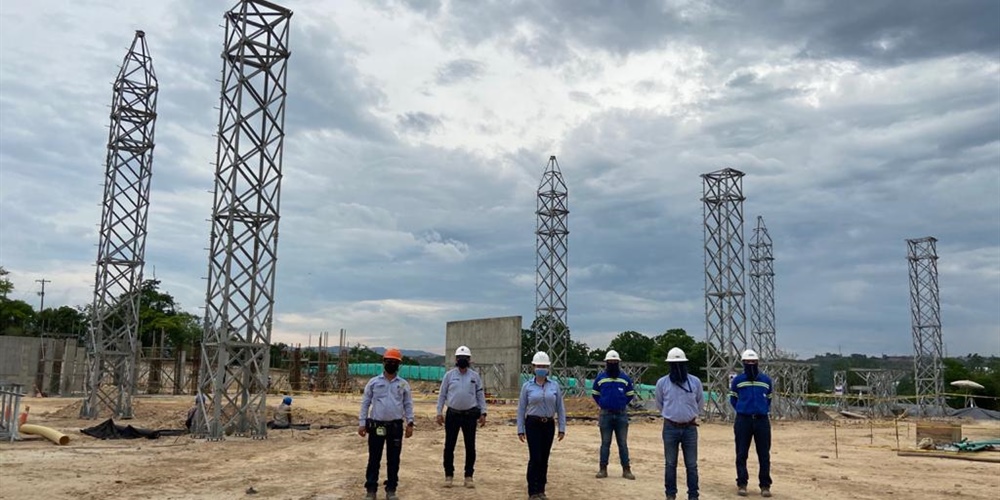 Fotografía subestación de energía