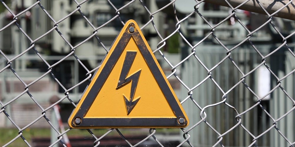 Imagen letrero riesgo electrico