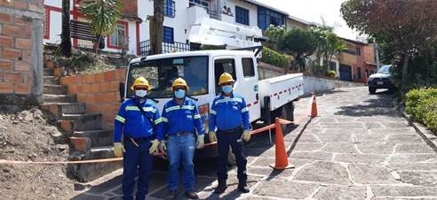 Técnicos de ESSA en vivienda Imagen Técnicos de ESSA en vivienda
